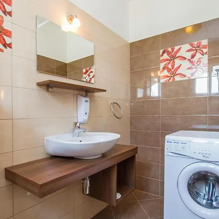 Amazing In With Sauna * 라빈